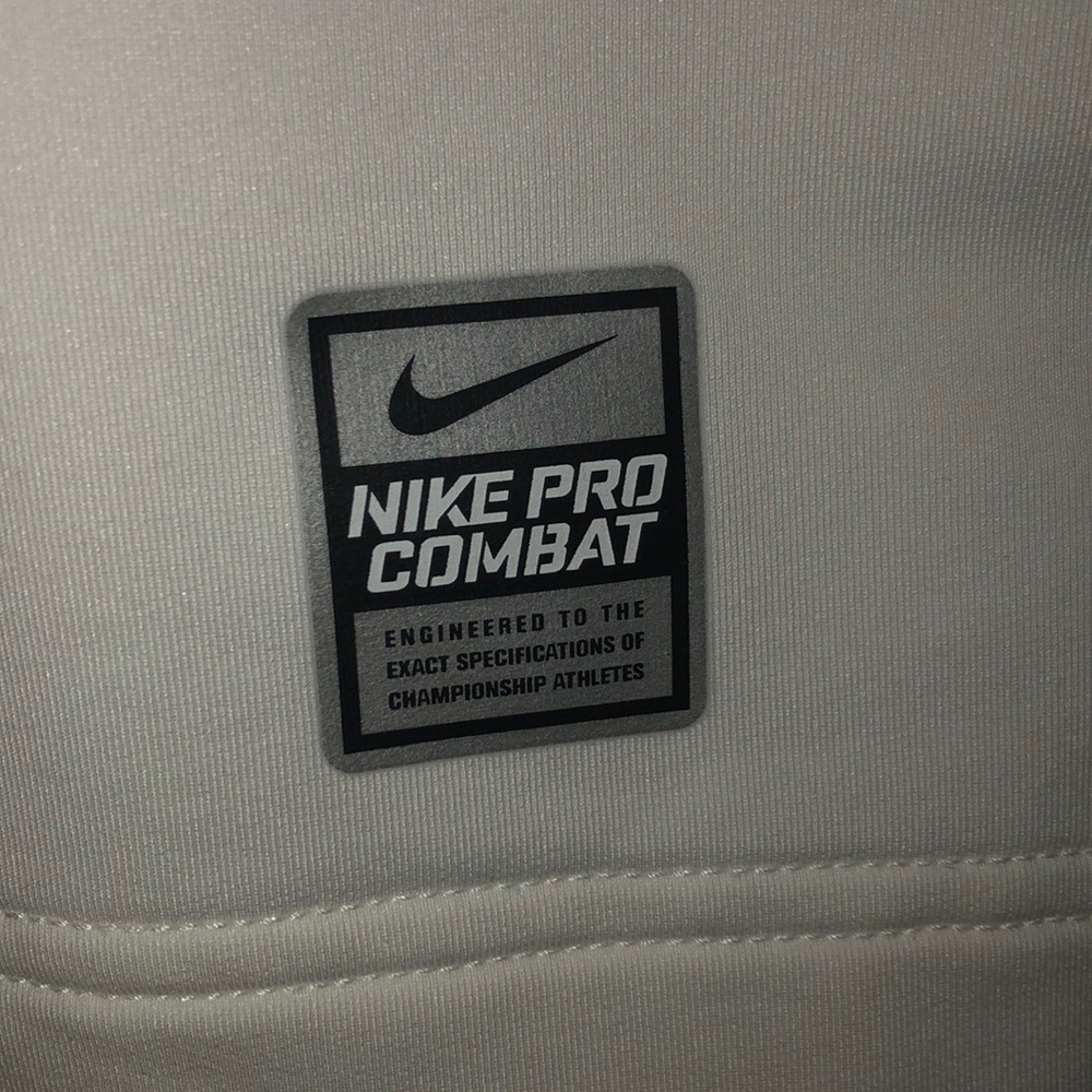 fitted Nike HyperWarm long sleeve Thermal - Picture 3 of 3